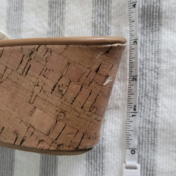 American Eagle White Patent Thong Wedges - Picture 10 of 10